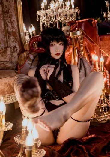 巨乳美女