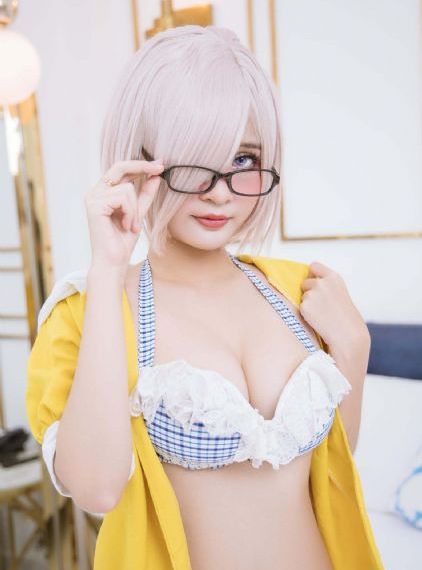 四个少妇按摩记