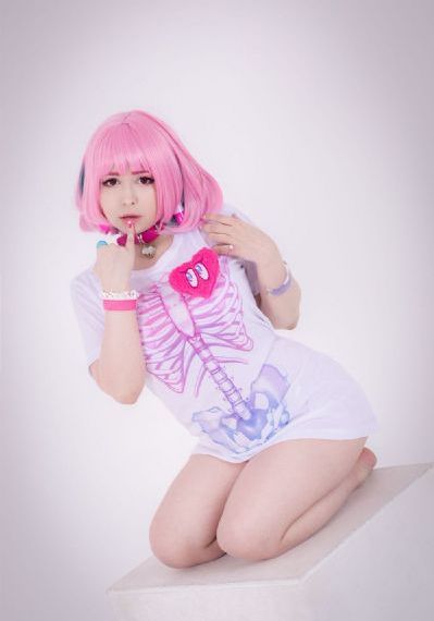 吊带袜子天使