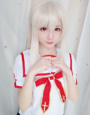 年轻的家政保姆