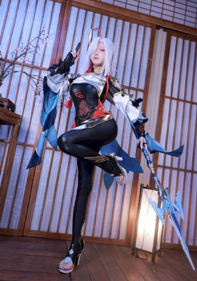 放荡的女教师3免费播放