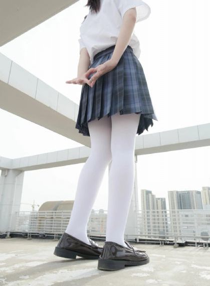 李老汉挺进小雪的嫩苞演员表