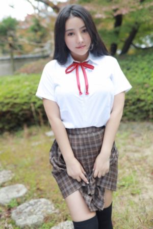 胸前长红色疤痕疙瘩怎么回事