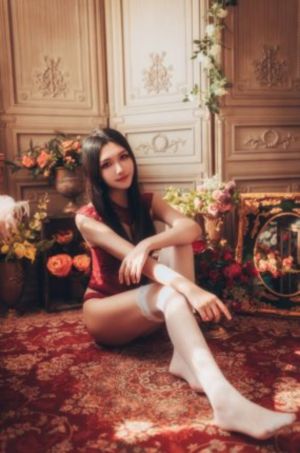丰满女邻居的色诱4hd