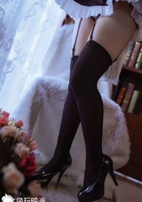 美剧《偷偷》免费观看