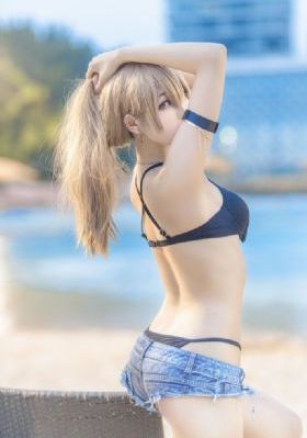午夜免费小视频
