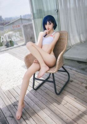 年轻的妻子1