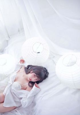 岳彩晶